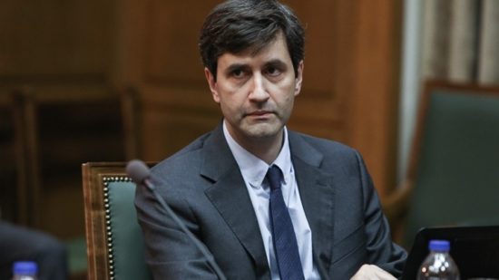 «Τράτο» 4 μηνών για τα ταμειακά διαθέσιμα ενώ έπρεπε να τα είχαν ήδη δώσει