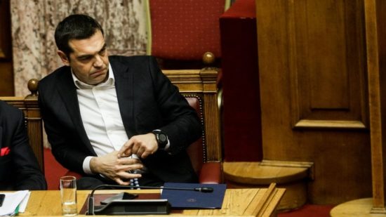 Οι αγορές δεν χαρίζονται στον Τσίπρα λόγω της Συμφωνίας των Πρεσπών, γράφει το Reuters