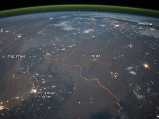 Πακιστάν: Κλείνει τον εναέριο χώρο του