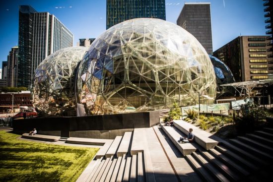 Η Amazon εγκαταλείπει τα σχέδια για κατασκευή δεύτερης έδρας στη Νέα Υόρκη