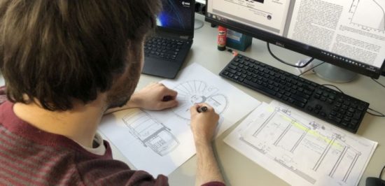 Έλληνας φοιτητής σχεδιάζει σπίτια στη Σελήνη