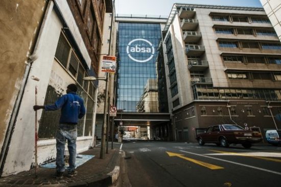 Μεγάλα τα προβλήματα των τραπεζών στη Νότια Αφρική