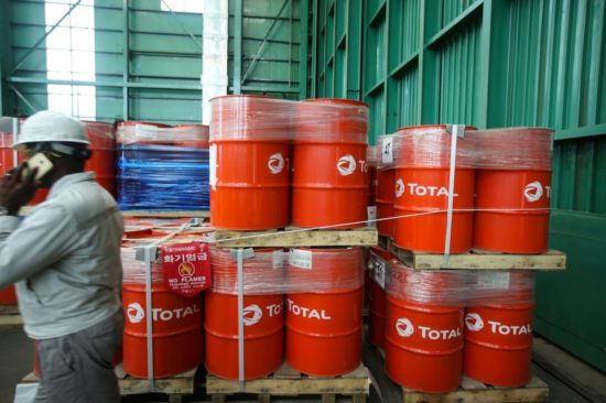 Δύσκολη γεώτρηση για πετρέλαιο στη Νότια Αφρική, πάνω σε ένα από τα μεγαλύτερα ρεύματα