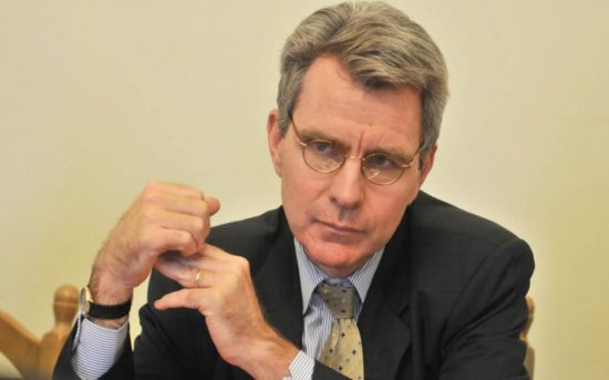 Πάιατ: Έχω αποδείξεις για προσπάθειες ρωσικής ανάμειξης στις επόμενες ελληνικές εκλογές