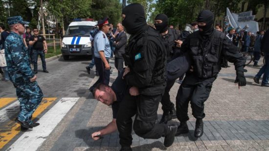 Καζακστάν: Είκοσι συλλήψεις διαδηλωτών