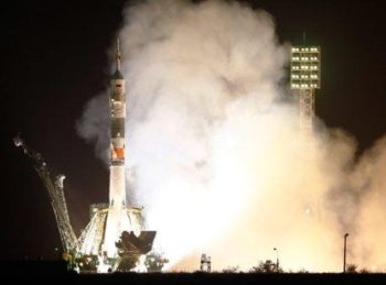 Εκτοξεύθηκε ο αμερικανικός πύραυλος της «Space X» για τον Διεθνή Διαστημικό Σταθμό