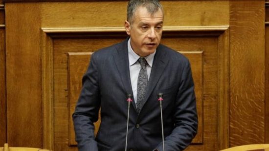 Θεοδωράκης: Τρεις χαμένες ευκαιρίες στην Συνταγματική Αναθεώρηση