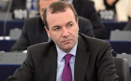 Βέμπερ: Η ελληνική κυβέρνηση χρησιμοποιεί το Brexit για να αρνηθεί σε 70.000 Έλληνες την ψήφο