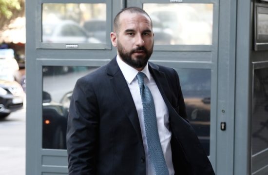 Τζανακόπουλος: Ανύπαρκτο θέμα η υπόθεση Πετσίτη