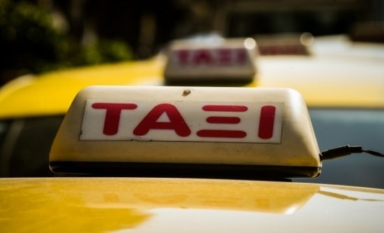ΕΦΚΑ: Μη καταβολή εισφορών δώρου Πάσχα οδηγών ταξί για το 2019