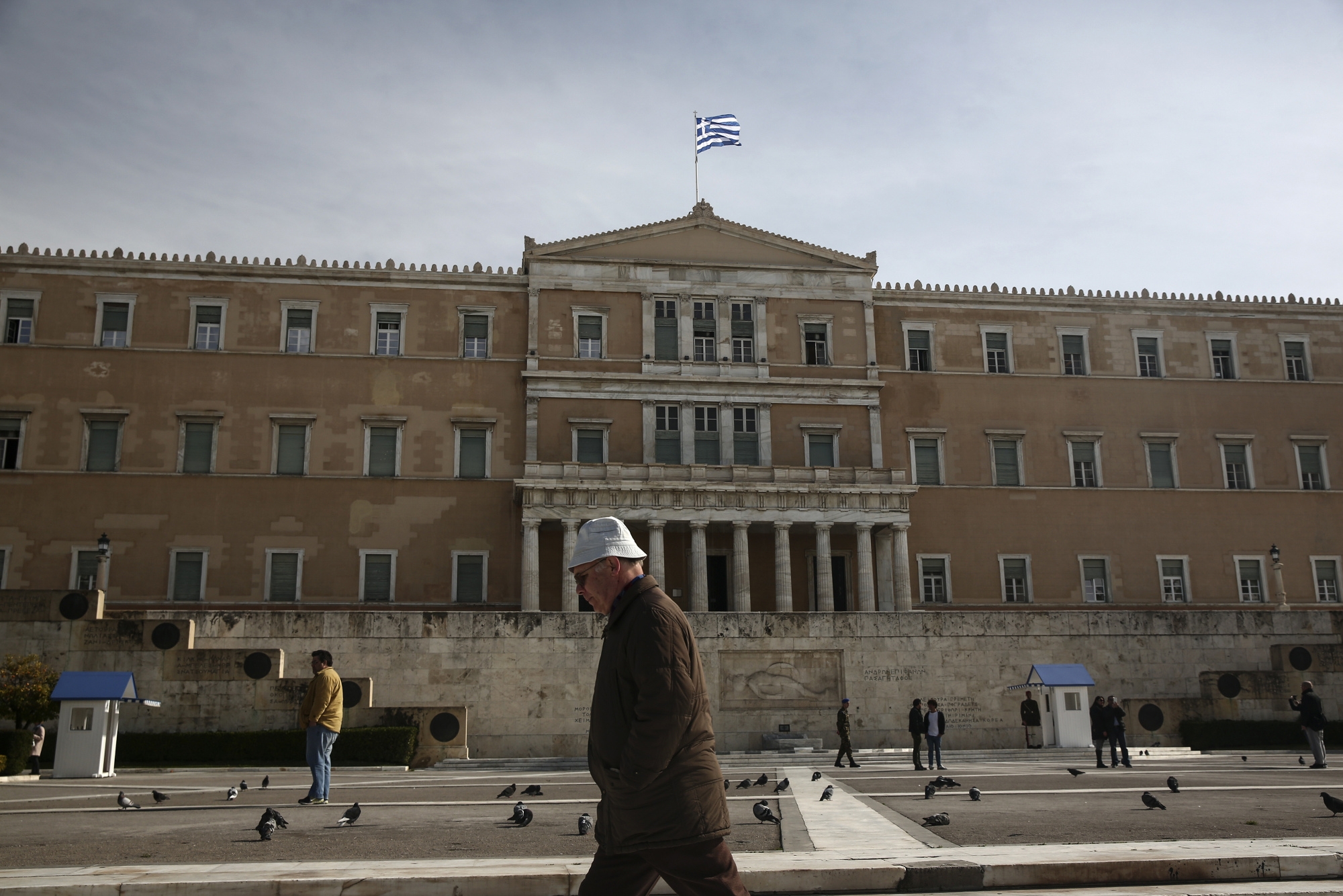 Αποκαταστάθηκε η ηλεκτροδότηση στο Συνταγμα -Διακοπές λόγω κακοκαιρίας