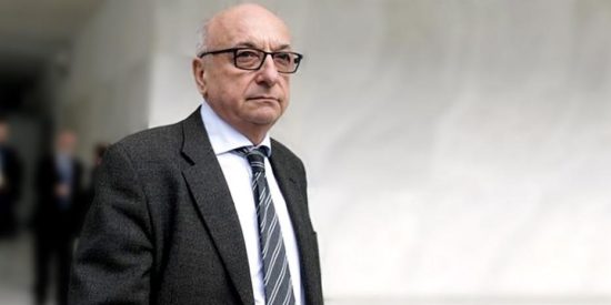 Δίκη Siemens: Να αθωωθεί ο Τσουκάτος προτείνει η εισαγγελέας