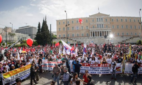 Ολοκληρώθηκαν οι πορείες για την Πρωτομαγιά – Ανοίγουν οι δρόμοι