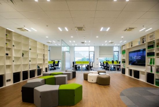 Η Schneider Electric επενδύει σε ένα καινοτόμο περιβάλλον εργασίας για τα νέα κεντρικά γραφεία της στην Αθήνα