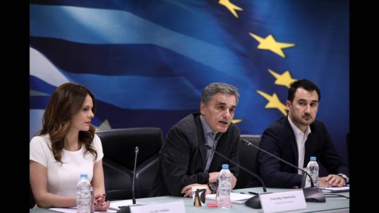 Τα ψιλά γράμματα και τα «αγκάθια» της ρύθμισης των 120 δόσεων