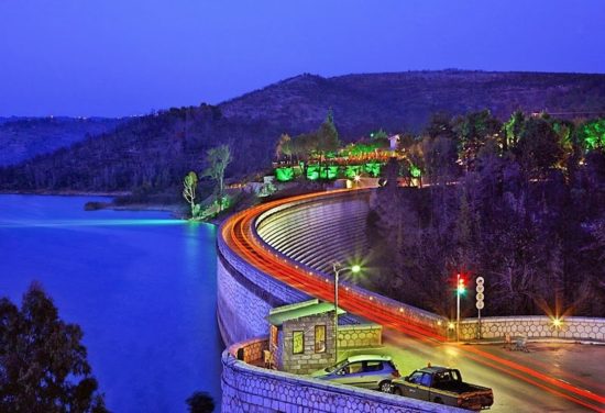 ΣτΕ: Παράνομη η είσπραξη τελών φωτισμού για τη λίμνη Μαραθώνα και Αττική Οδό από τους Δήμους