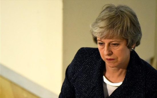 Βρετανία: Συντριβή των συντηρητικών της Μέι στις τοπικές εκλογές