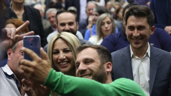 «Ο κ. Τσίπρας παριστάνει τον Ρομπέν των Δασών, αλλά τα παίρνει από τους φτωχούς» λέει η Γεννηματά