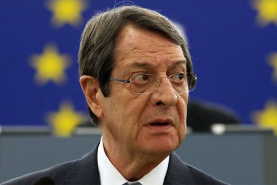 Υπό έρευνα για διαφθορά για τις «χρυσές βίζες» ο Νίκος Αναστασιάδης, ο γαμπρός του και υπουργοί