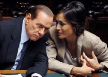 Ο Μπερλουσκόνι αφήνει το Forza Italia στη νεότερη γενιά