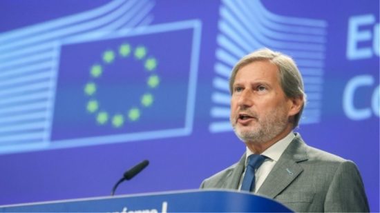 Γιοχάνες Χαν: Οχι αυτό το καλοκαίρι οι ενταξιακές συνομιλίες Αλβανίας και Βόρειας Μακεδονίας