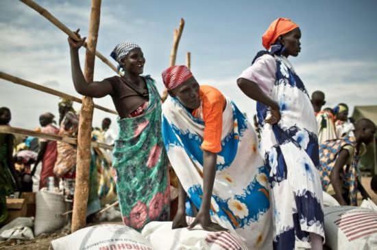 Σουδάν: Δυνάμεις του στρατού διαλύουν τον καταυλισμό των διαδηλωτών – ένας νεκρός