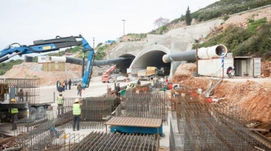 Μπλόκο Ελεγκτικού Συνεδρίου στην υπογραφή συμβάσεων για τα δημόσια έργα