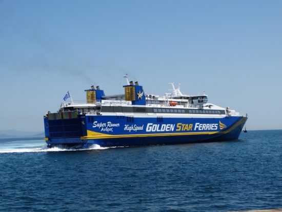 Επιστρέφει στη Ραφήνα πλοίο με 317 επιβάτες λόγω μηχανικής βλάβης