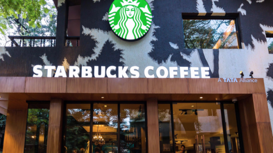 Starbucks: Επιστροφή στο γραφείο με τετραήμερη παρουσία και αποζημίωση για όσους αποχωρούν
