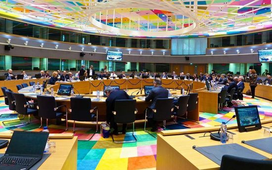 Eurogroup: 6 μήνες «φωτιά» για τους δημοσιονομικούς στόχους του 2025