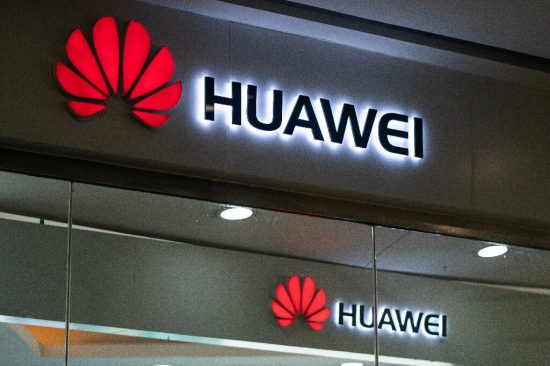 Η Huawei κινδυνεύει να αποκλειστεί από το δίκτυο 5G της Γερμανίας