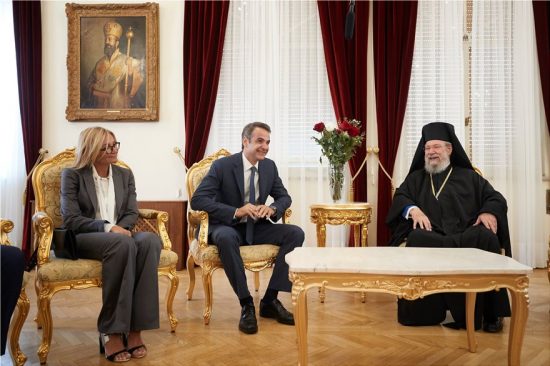 Αυστηρό μήνυμα Μητσοτάκη από την Κύπρο προς την Τουρκία