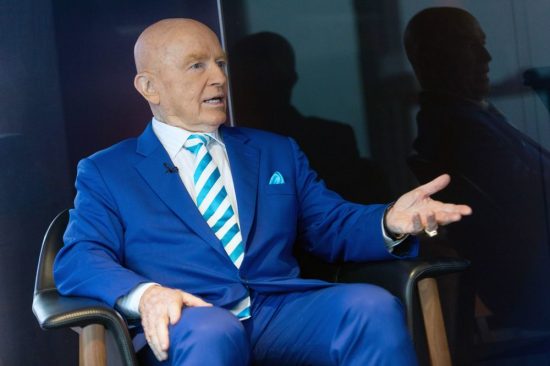 Bitcoin: Ο γκουρού των αγορών Μαρκ Μόμπιους εξηγεί το ράλι εν μέσω πολέμου