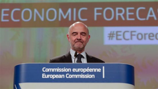 Μοσκοβισί: Δεν μπορεί να ζητάμε για πάντα πρωτογενές πλεόνασμα 3,5% του ΑΕΠ από την Ελλάδα