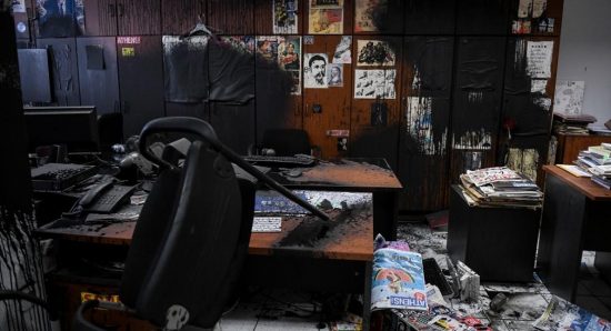 Επίθεση στα γραφεία της Athens Voice
