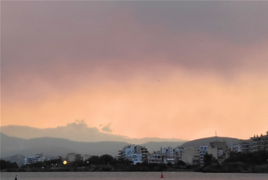 ΚΕΕΛΠΝΟ: Οδηγίες προστασίας για τον καπνό από τη φωτιά στην Εύβοια