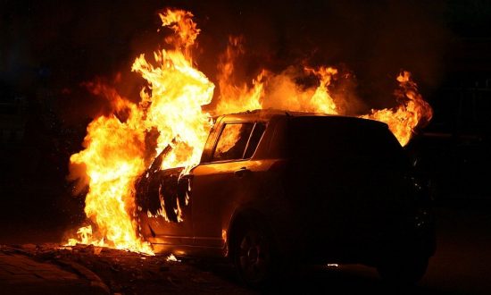Καύσωνας, ίσον κίνδυνος πυρκαγιάς στο αυτοκίνητο – Τι να προσέξουμε;