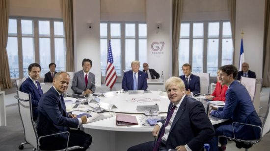 G7: Επείγουσα βοήθεια 20 εκατ. δολαρίων για την Αμαζονία