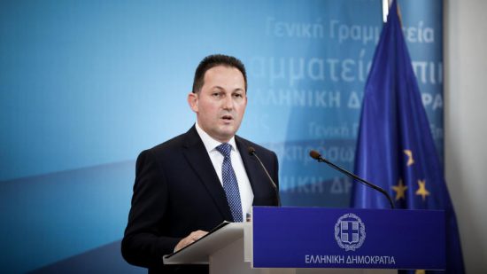 Πέτσας: Οι εκλογές θα γίνουν το 2023 στον χρόνο που θα επιλέξει ο πρωθυπουργός