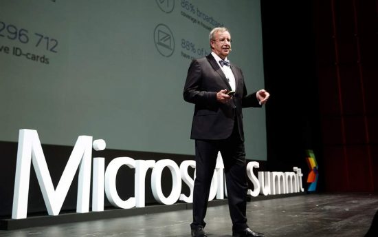 Ο πρώην πρόεδρος της Εσθονίας και τα έργα πληροφορικής