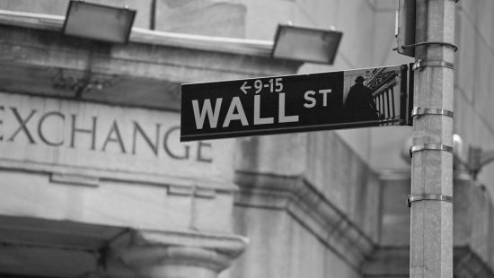Wall Street:  Σε πτώση οι αγορές λόγω των αποδόσεων των ομολόγων