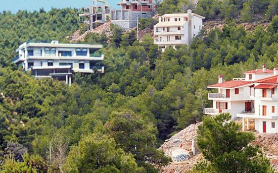 ΥΠΕΝ: Αυξάνουν στο 30% τις εκπτώσεις στα πρόστιμα αυθαιρέτων