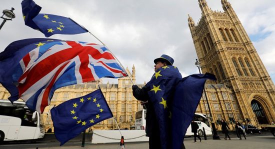 Βρετανία: Προς παραίτηση και ο πρόεδρος της Βουλής