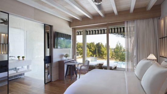 Από την LG ο κλιματιστικός εξοπλισμός του Four Seasons Astir Palace Hotel Athens