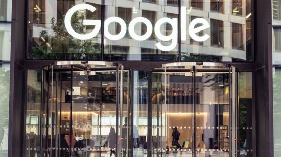 Δύο κατασκευαστές κινητών android υπερασπίζονται την Google