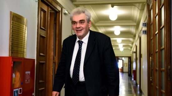 Novartis: Ποια σενάρια εξετάζονται μετά τη συγκρότηση εξεταστικής για Παπαγγελόπουλο