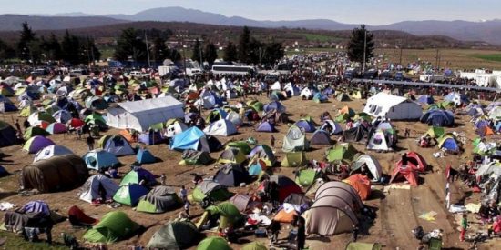 Γερμανικός Τύπος: Πλησιάζει δραματικός χειμώνας στα ελληνικά νησιά λόγω προσφυγικού