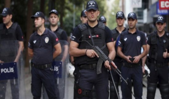 Τουρκία: Συλλήψεις 223 στρατιωτικών για διασυνδέσεις με Γκιουλέν