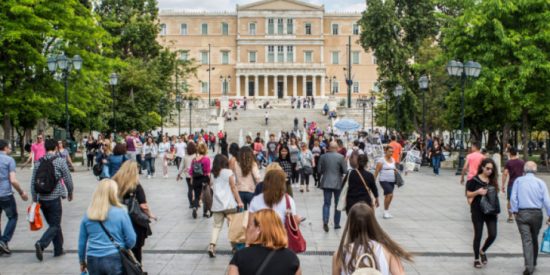 Τα νούμερα για χρέος, φόρους, παροχές και μισθούς πριν και μετά τον ΣΥΡΙΖΑ
