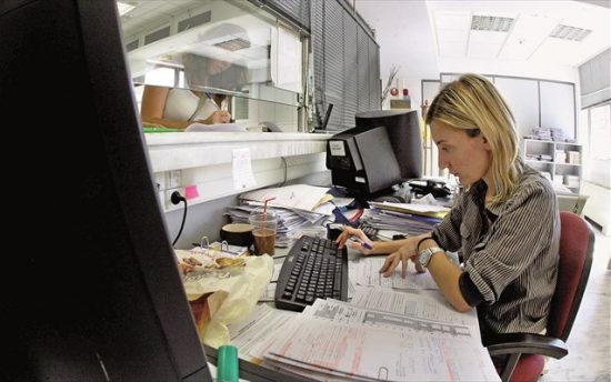 Επιστροφή φόρου: Πότε γίνεται συμψηφισμός και πότε πληρώνεται